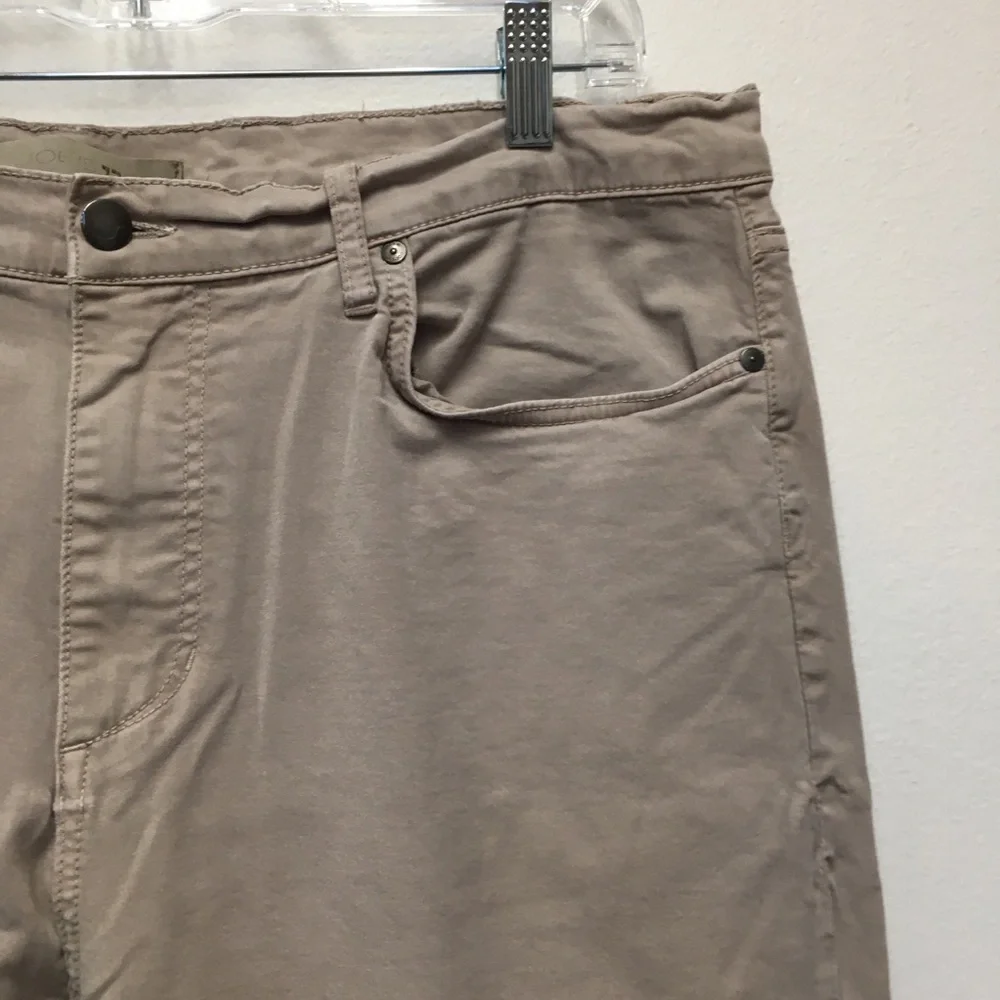 Joe’s Slim Straight Jeans Size 40W X 32L Tan Casual Stretch Denim